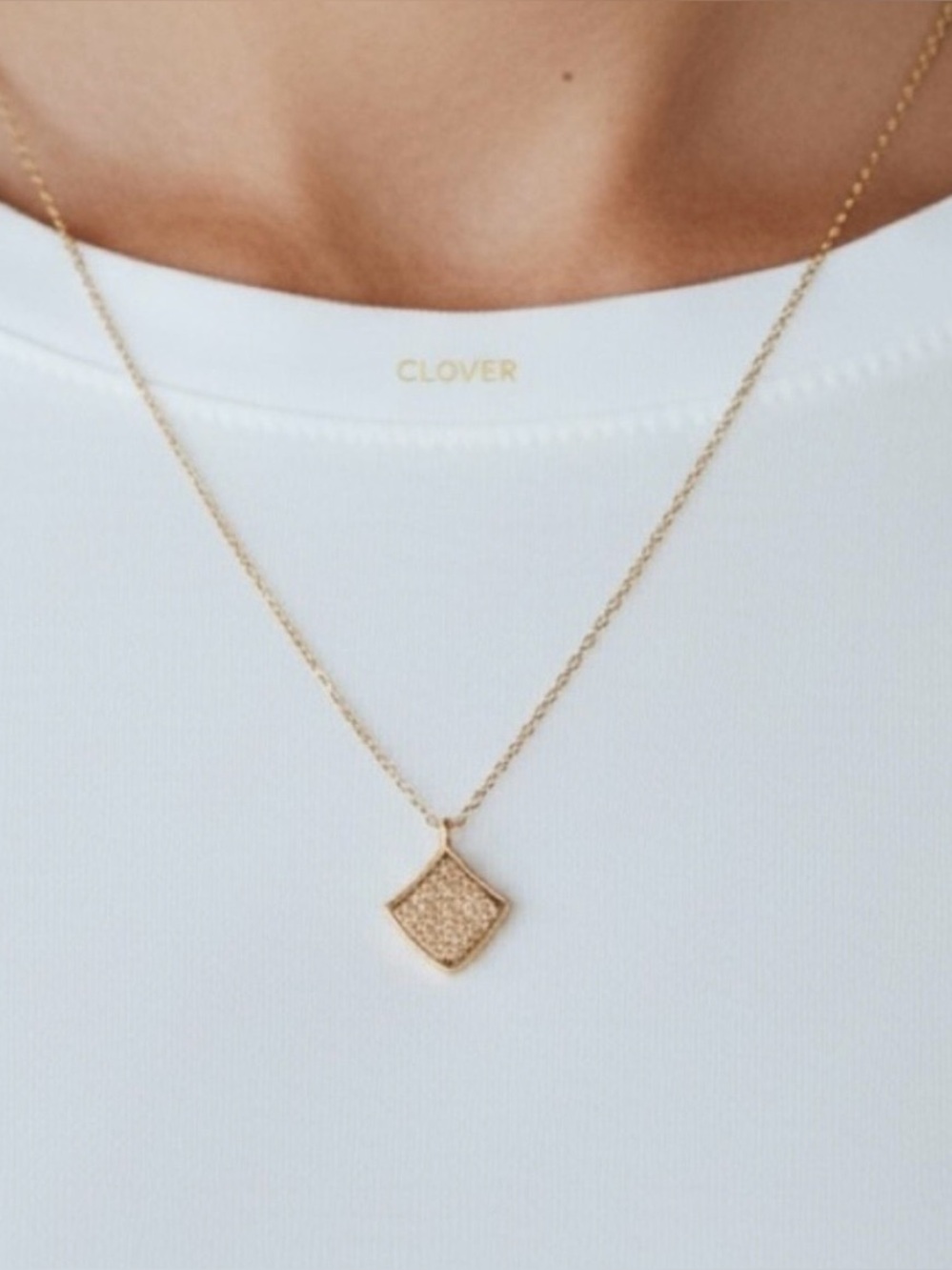 Clover Gold Pavé Pendant Necklace